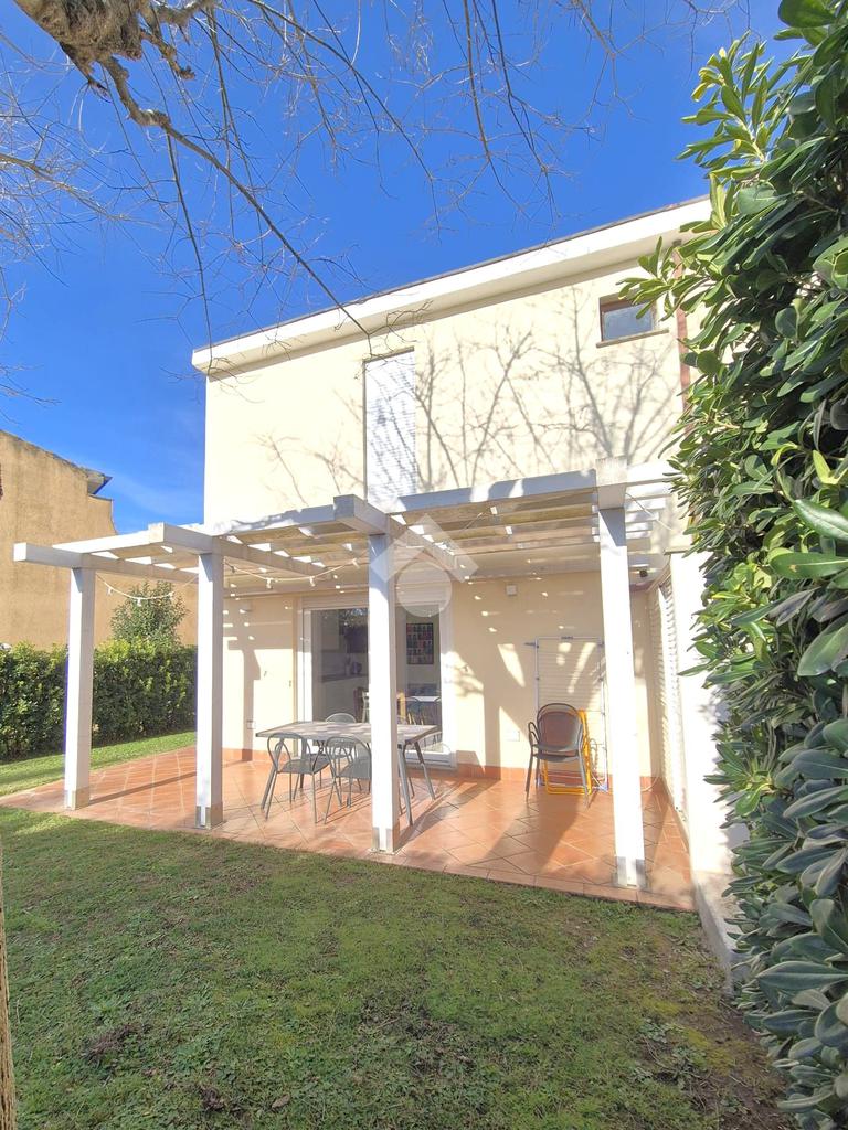 Veranda esterna della villa a Marina Velca Golf